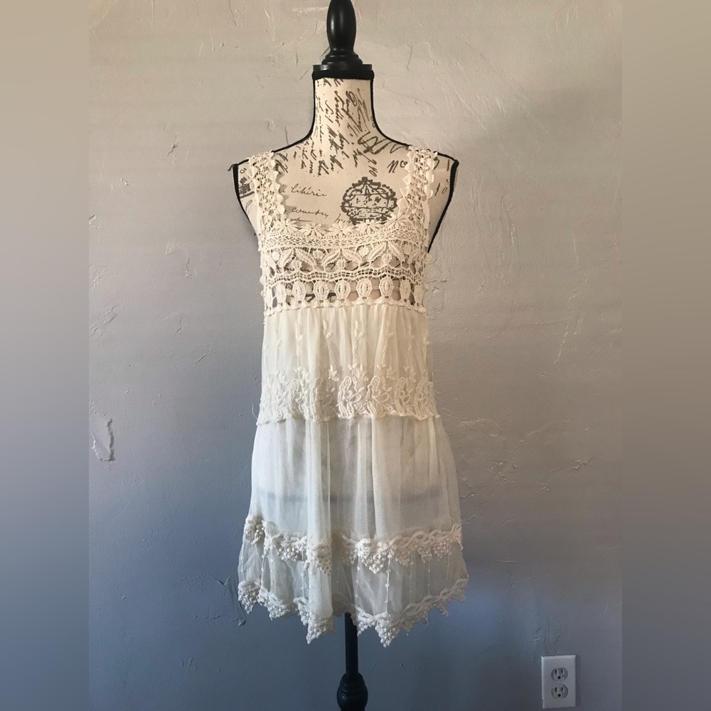 Blue Bird Ivory Lace Tiered Top